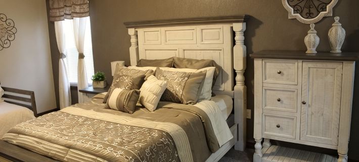 Quiet and Comfortable!  5 minutes away from parks/hospitals Hotels in Joplin