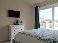 Sunny 4 Br, 2 BA Townhouse- Late Summer Weeks Available - 2-Star