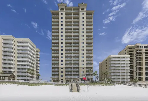 Cozy beach condo with many amenities for fun and relaxation conveniently located - 4-نجوم