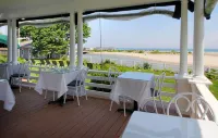 Terrace by the Sea - Inns