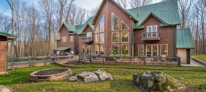 Luxury in the Heart of Nemacolin, the Laurel Mountains Most Idyllic Resort Area. Hoteles en Condado de Fayette