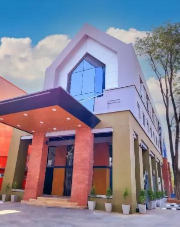 Manomon Residence Отели в г. Хон Каен