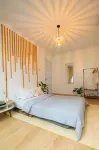 YellowHouse: Modern Villa w/Pool - Central Loc. Hotels in Mergangsan