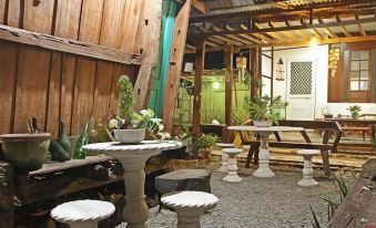 RedDoorz Hostel @ Deomar Hometel & Farm Cafe Ilocos Sur