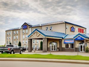 Lakeview Inns & Suites - Fort Saskatchewan