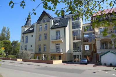 Villa Merry Spa&Wellness Hotels in der Nähe von Museum für Hochseefischerei