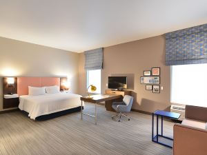 Hampton Inn & Suites Menomonie