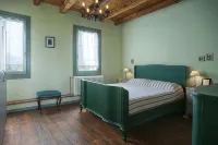 Room in B&B - B&b Carlonga 2 Double Rooms for 4 People