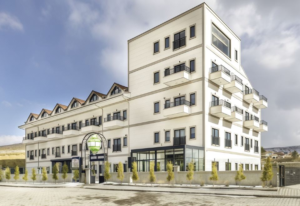 Cappa Suites - Housity