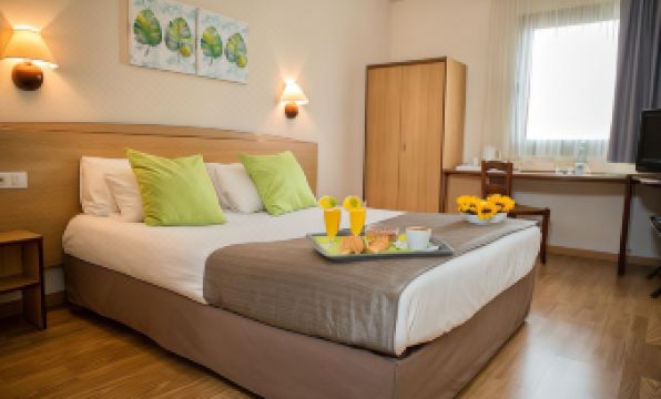 Hotel Yit Ciudad de Elche - Housity