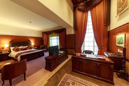 Islamabad Serena Hotel Отели рядом с достопримечательностью «Shakarparian National Park»