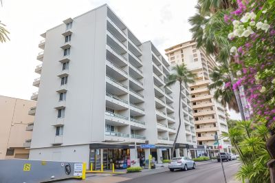 施設外観 リージェンシー オン ビーチウォーク ワイキキ by アウトリガーの写真