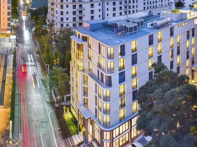 The Quarter Ploenchit by UHG