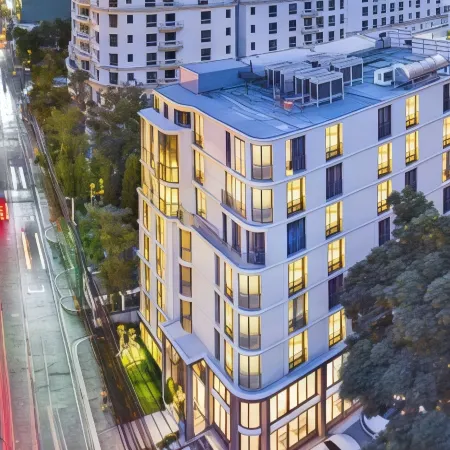 The Quarter Ploenchit by UHG Отели рядом с достопримечательностью «Станция надземного метро Chit Lom»