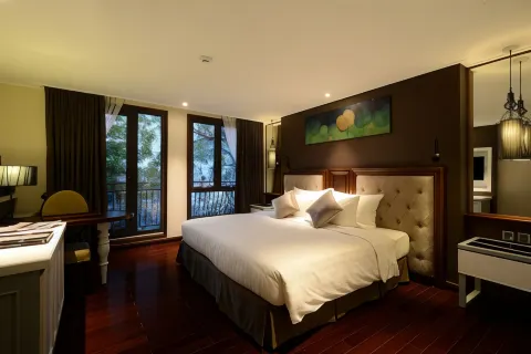 The Chi Boutique Hotel