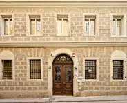 米內利厄巴諾特公寓 Enoteca Bischoff附近的飯店