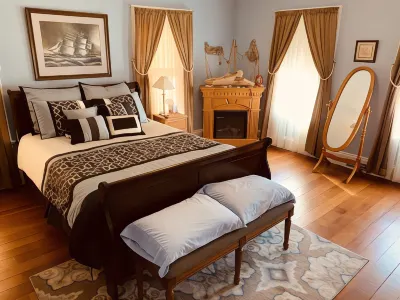 Centennial Inn Bed & Breakfast Hotels in Conneaut
