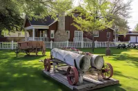 Silver Maple Inn Hotel dekat Gold Rush
