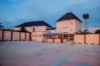 Prismar International Hotel فنادق في 