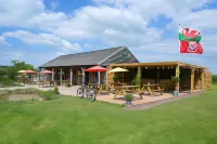 1-Bed Pod Cabin in Beautiful Surroundings Wrexham Hotels near St Mary's Church