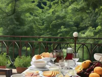 阿里亞納家庭酒店 蒂利金酒店