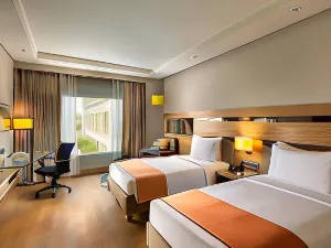 Holiday Inn Agra MG Road