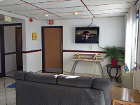 Super 8 by Wyndham Winchester VA