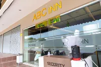 RedDoorz Plus at Komplek ABC Batu Aji Batam