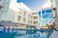 Roy's Hotel and Convention Center - Pool