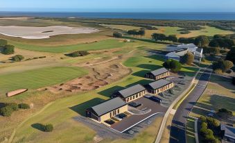 13th Beach Golf Lodges