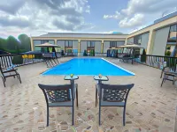 Clarion Inn and Suites Airport - Pools