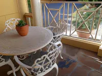 The Lighthouse Guesthouse - parking