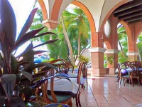 Canadian Resort Huatulco Hotels in Crucecita