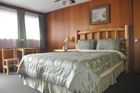 Long Holiday Motel