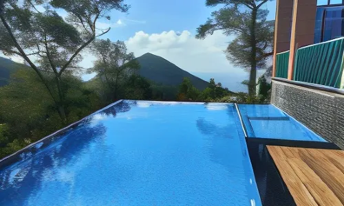 Mount Stratus Resort