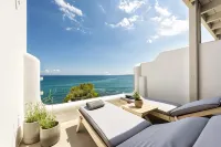 Blue Waves Suites & Apartments - to Kyma Hotels in Drios
