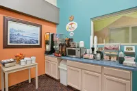 Super 8 by Wyndham Belleville IL/St. Louis Area Hotels in Belleville
