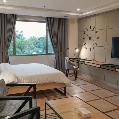 Roomy Signature Hotel, Islamabad Hotels near F-6 Sector
