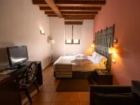 Hotel Convento Del Giraldo Hotels in Cuenca