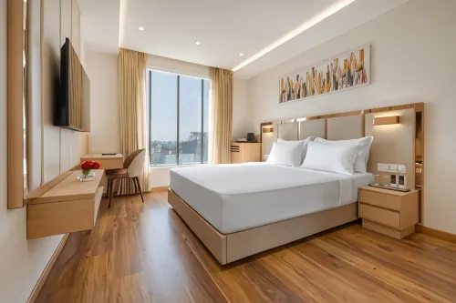 Ginger Indore Nipania - 3-Star