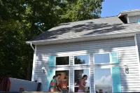 5 Bedroom, 5 Bathroom Tropical Fun! HOT TUB, AQUA PAD, FIRE PIT,  and BEACH!