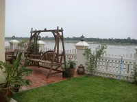 Keerawan House Rim Khong Hotels near Wat Patchanta Buri