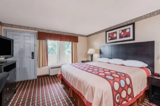 Super 8 by Wyndham Old Saybrook Hotel di 