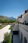 Acros Resort