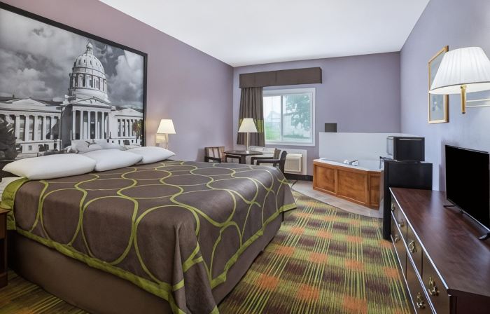 Super 8 by Wyndham Sweet Springs