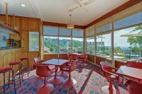 Village Family Motor Inn