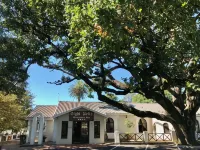 Eight Bells Mountain Inn Hotels in 