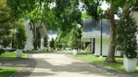 Blue Palm Mountain Resort Hotels in Libungan