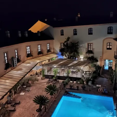 Hotel Alcázar de la Reina