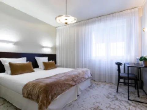 โมกา โอแตล เซนเตอร์-วิลล์